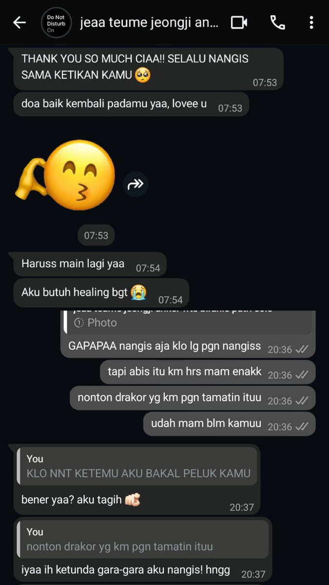 kyustellation's tweet photo. ...jea? @rawrrwolfgang

bukannya kita masih ada rencana main? katanya mau nagih pelukan? mau nonton day6 kalo mereka ke indo? mau nonton trejo lagi? makan pecel lele deket kost aku? ngasih rekomendasi lagu skz lagi? 

katanya lagi pemulihan di rumah...?

none of this feels real je—satu satunya yang bisa aku doakan sekarang semoga istirahatmu tenang dan damai disana jea, you're one of the greatest best friends I ever have... I miss you already 

Al-Fatihah untuk Salma Putri Muthmainnah (Jea) ❤️‍🩹