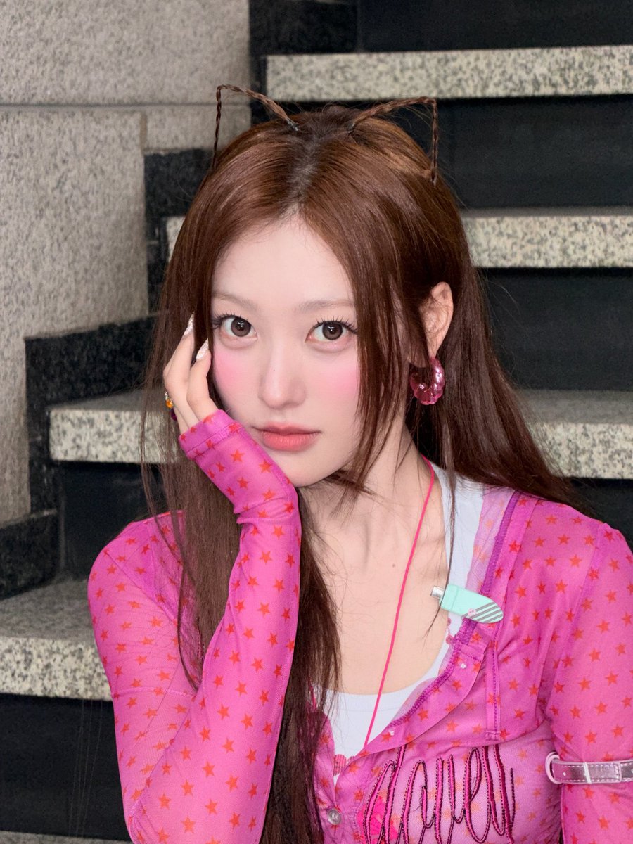 hihighhell0's tweet photo. 너무고양이고너무귀여워서숨못쉬는중 https://t.co/6M7QaUsCmt