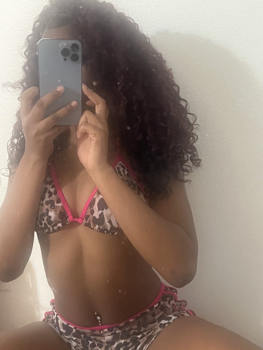 chocolateeddoll's tweet photo. goooddmorningggg freakk daddiessss where yall money at🥰😂. #nsfw #pytteen DMs are open for meets today https://t.co/mm0pVQSerl