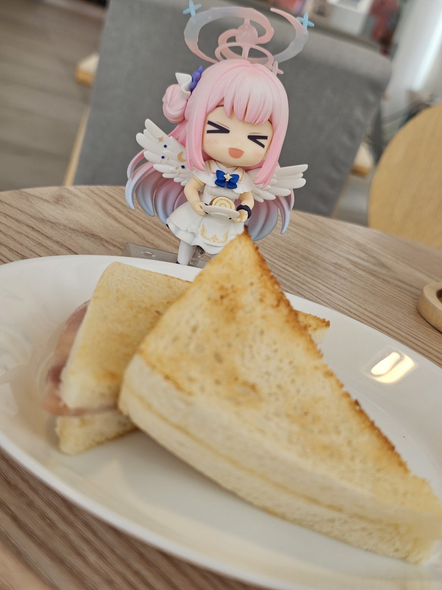 HiMrLT's tweet photo. เอารูปของกินน่ารักๆมาฝากพวกเธองับ 🥰💖
#DeaDear
#HinareeJookrul https://t.co/cpywmsUTH3
