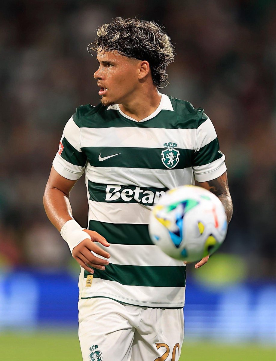 Sporting_CPAdep's tweet photo. MAXI ARAÚJO VAI SER O CAPITÃO DO SPORTING CP ESTA NOITE EM ALVALADE 💚 https://t.co/H5i4bRUOU6