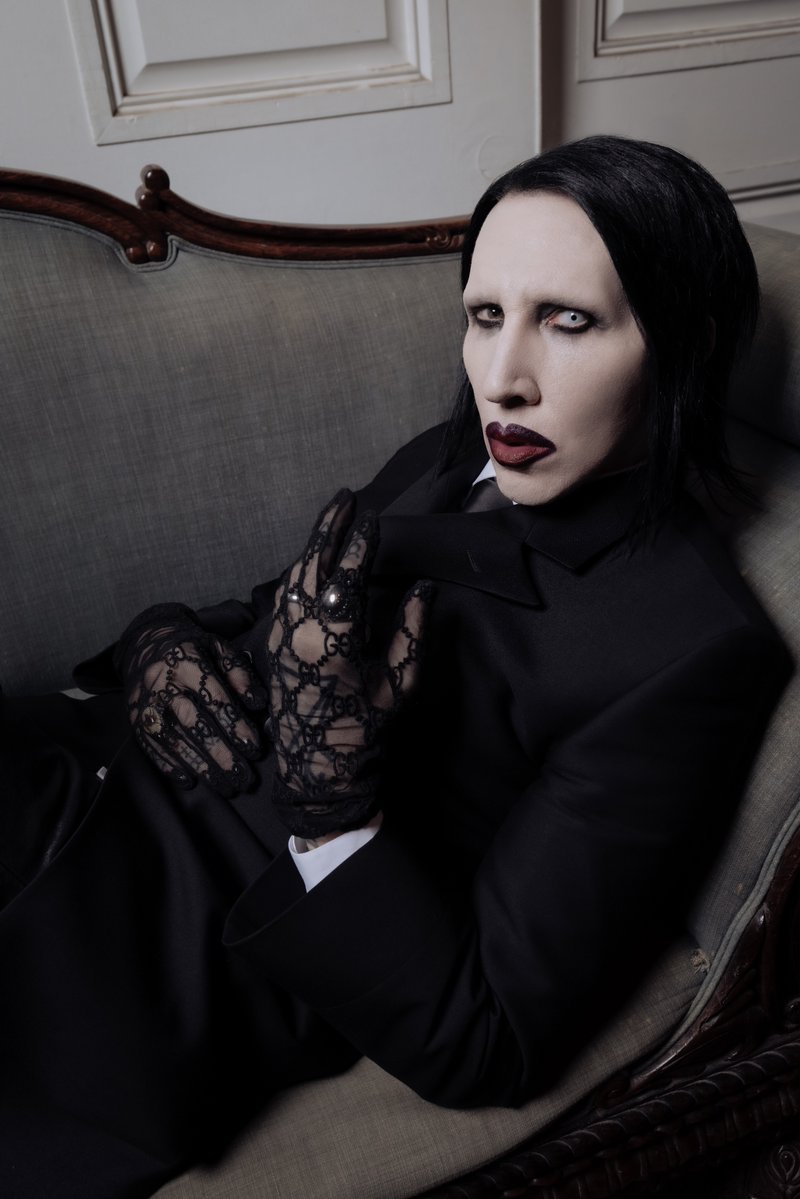marilynmanson's tweet photo. My heart is a loaded gun, start filling in the blanks with bullets.

📸: Gretchen Lanham https://t.co/ggopOWVnTF