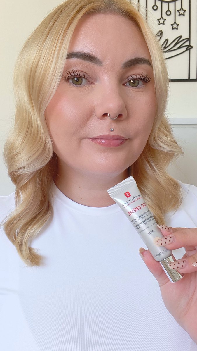 emilylbacon's tweet photo. @ErborianUK cc créme 🤍💦
An upgrade on the classic, this combines the best of makeup and skincare to brighten and balance the completion with added spf 😍
Using shade "porcelain"
#erborian #cccream #colourcorrecting #nomakeupmakeup #skincaremakeup https://t.co/kSMyjtMh0V
