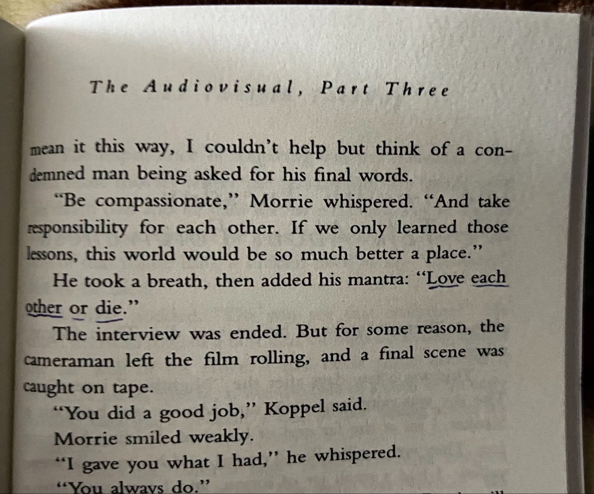 W_read_Books's tweet photo. 4.5/5 ⭐️ 
As warm as this book was, it taught me few lessons. Even though I knew some of them, but relearning them was a different experience. And yes, Morrie did make me tear up. 

“Forgive yourself before you die. Then forgive others”

But sometimes it’s not easy.. https://t.co/HiCVP4O5cY