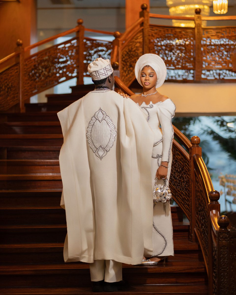 _oyecouture's tweet photo. Groom wearing Agbada tailored by Oyecouture.🤩 https://t.co/ROh5ms6qQi
