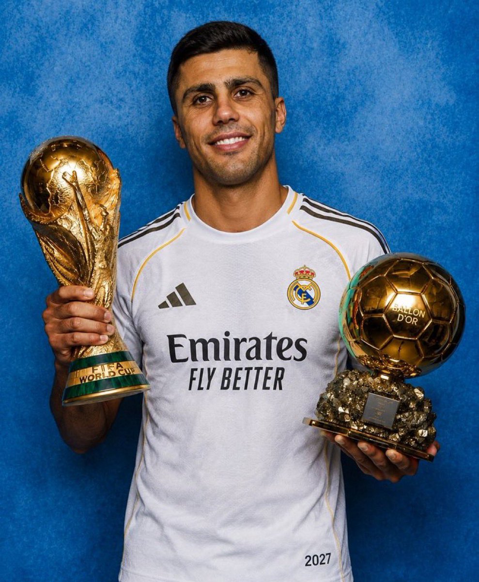 Capitano_M14's tweet photo. شيء غريب اللاعب هذا من اسبوعين اشوفه في التايم على انه مدريدي 

ليه ماشارك ؟ https://t.co/ObKN3ZdQUi