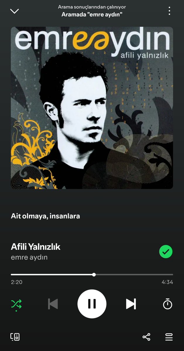 redtaym's tweet photo. Afili Yalnızlık diye bir şey var; kendi isteğinle yalnız olma durumudur, saçma sapan insanlarla muhatap olmamak için, kendini dış dünyadan soyutlamak için yaparsın bunu. Bazen de... https://t.co/HVKyOFjvKZ