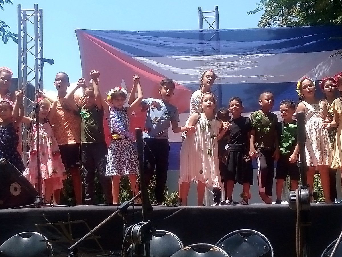 AriagnaPavonG's tweet photo. La 34° Edición de la Feria Internacional del Libro quedó oficialmente inaugurada en San José de las Lajas, capital de #Mayabeque. Nada detiene a la gran fiesta cultural. ¡Leer es Crecer!
#DeZurdaTeam https://t.co/xUpQZAEgxq