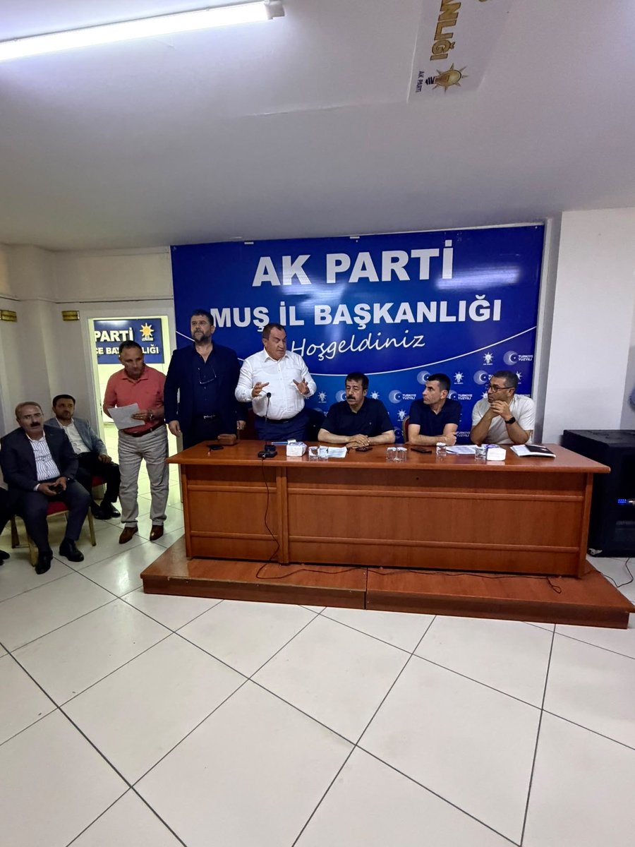 merkez_ilce49's tweet photo. Milletvekilimiz Sn.@eminsimsekmus ,Koordinatörümüz Sn.@AbdurrahimFIRAT Genel Merkez Teşkilat Başkanlığı Malazgirt Zaferi Etkinlikleri Koordinatörümüz Sn. Recep Aydınİl Başkanımız Sn. @MelikEmre1 ,Başkanımız Sn.@AvErdalSenturk ve kıymetli teşkilatımızın katılımıyla Malazgirt Zaferi’nin 955. yıl dönümü etkinlikleri öncesinde hazırlık ve değerlendirme toplantımızı gerçekleştirdik.

Malazgirt hazırız🇹🇷

#MalazgirtZaferi