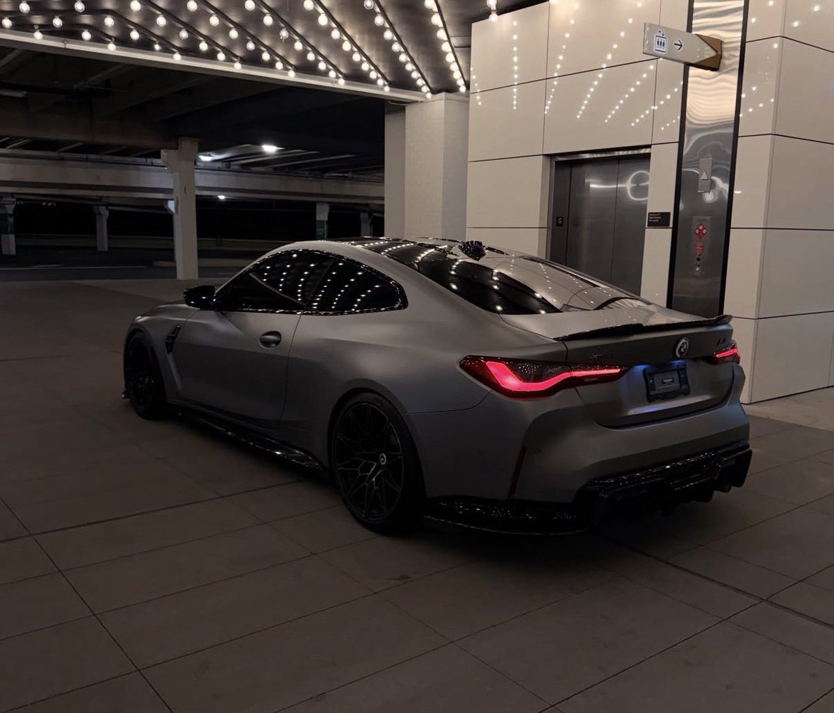 carpxrnpicx's tweet photo. BMW M4 Competition https://t.co/Sx8jDlYuLm