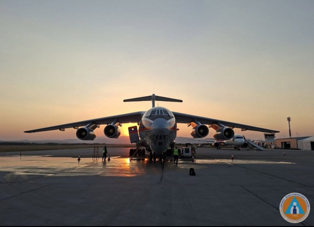 SerbiaBased's tweet photo. The Russian Il-76 carried out a five-run firefighting operation over Serbia today, dropping a massive 210 tons of water on the raging wildfires! 

This amazing support made a huge difference on the ground. The Serbian people are deeply grateful. 

Спасибо, Россия!

🇷🇸🇷🇺 https://t.co/jB8nvzjPfA