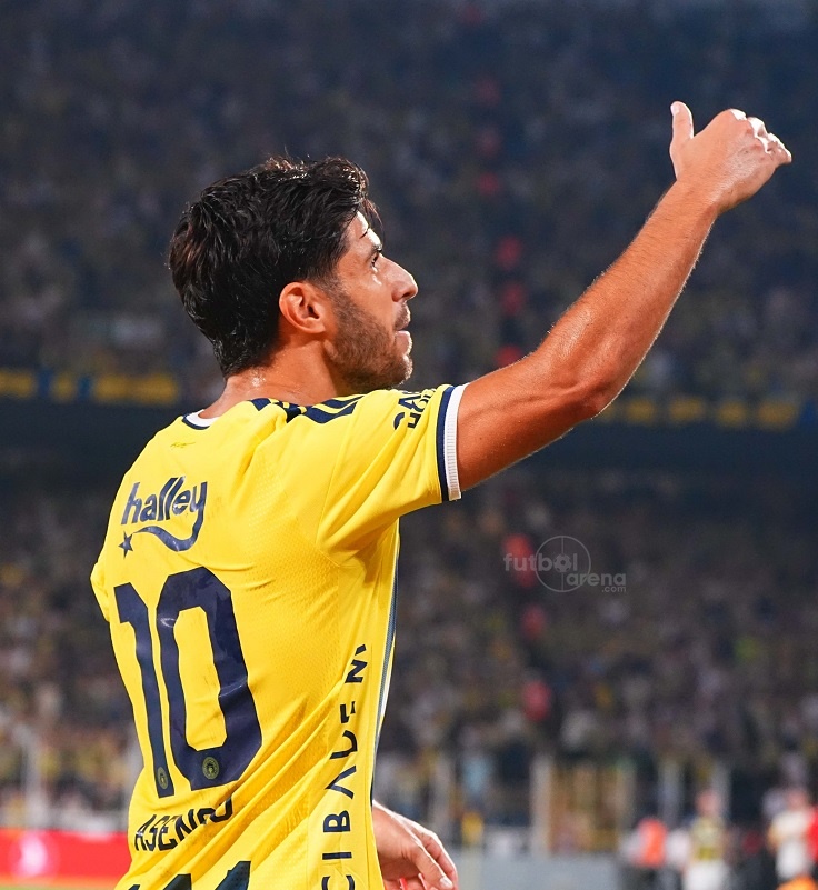 futbolarena's tweet photo. Az önce 4. kilit pasını attı. 
Marco Asensio, ilk yarının en üretken isimlerinden. https://t.co/uhFPseOG2R
