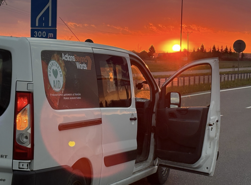 abwglobal's tweet photo. If anyone can tell me exactly where this was taken, I’ll owe you a beer… 🍺🌅

#ActionsBeyondWords #OnTheRoad https://t.co/Zz5Xhcrcxm