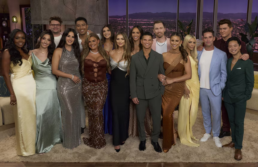 RickZhampagne's tweet photo. Now that #TheValley is in the rearview... I need to hear from everybody else.

Because I was left 𝘿𝙀𝙀𝙋𝙇𝙔 unsatisfied and honestly don't know where this show goes from here. 🤔

I'm invested in Jesse/Lacy. I wanna see if Kristen & Luke make it down the aisle... Beyond that? I'm mostly unmoved.

So how would YOU fix this show? 👀