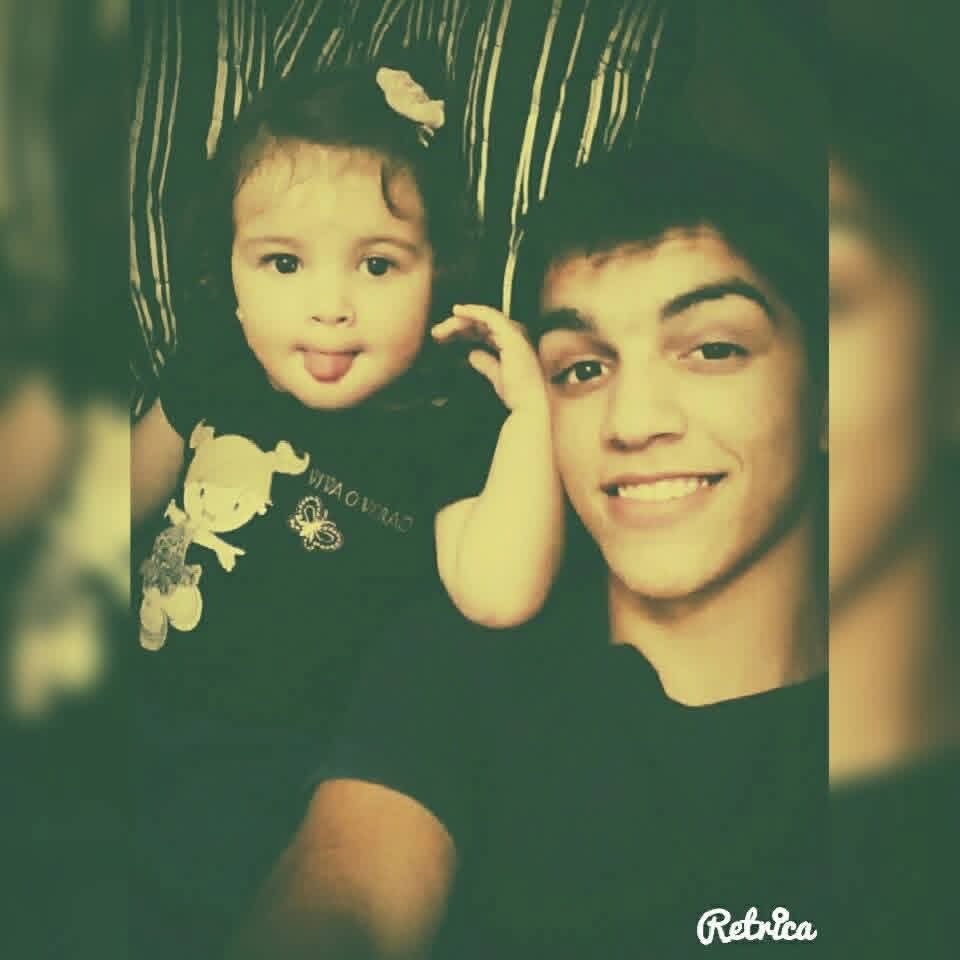 izadolar's tweet photo. eu amava tirar foto assim 😛😛😛 https://t.co/9DDqCjoL78