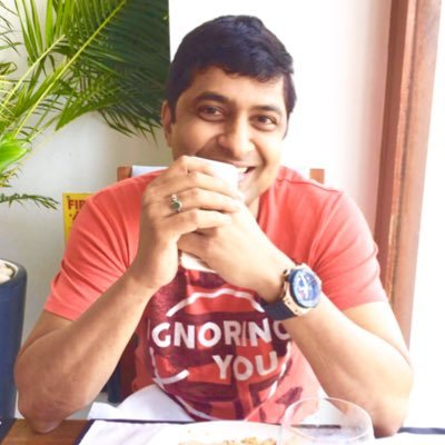 GridaranT's tweet photo. @SriramMadras guys who is this? https://t.co/KDyIXRI5tF