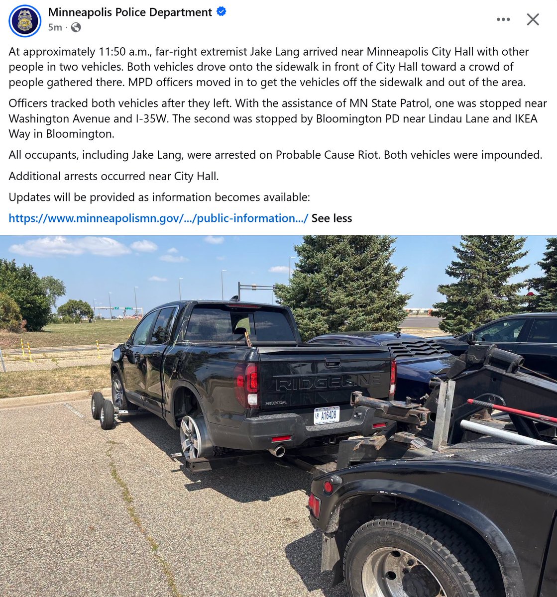 SatireAP's tweet photo. Guyssssss Jake Lang was arrested😂😂😂 https://t.co/CFrhw03niG