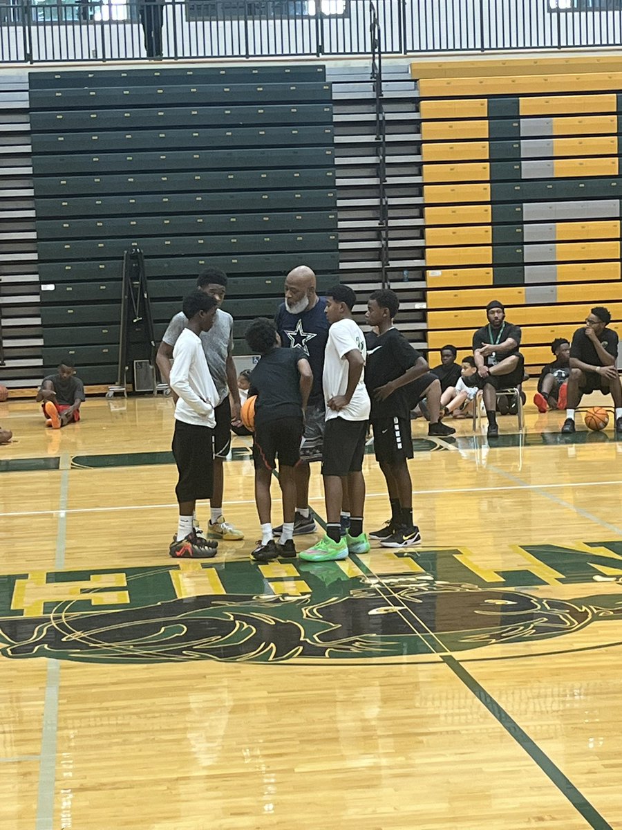 LHHS_MBB's tweet photo. More than 80 kids registered and showed up to our Jr Panther Feeder Program tryouts today. Gym full of boys and girls ready to compete!

#BIGLangston https://t.co/T9XAqxhRb0