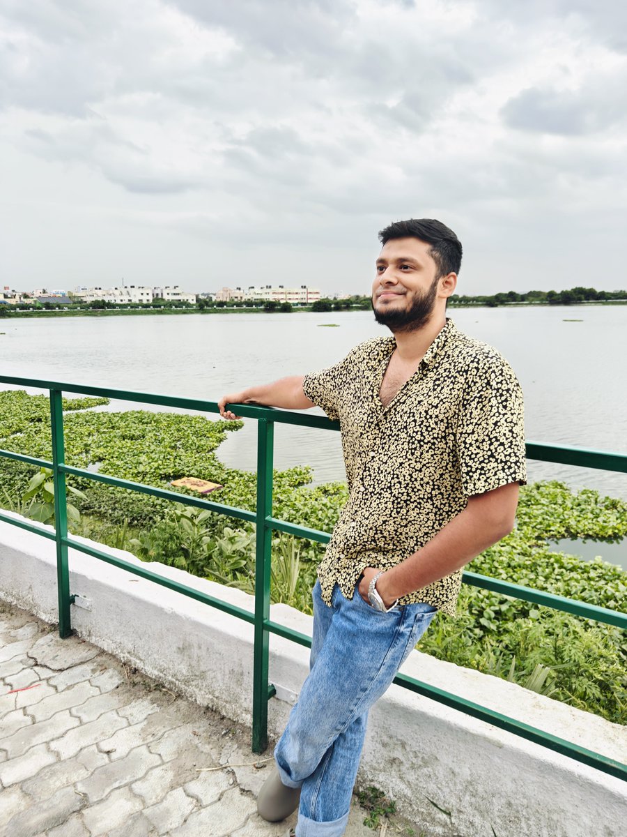 mohammedarsha18's tweet photo. Peaceful mind. Clear vision. Bigger goals.

#Peace #GoodVibes #Lake https://t.co/YLn4E4xJRs