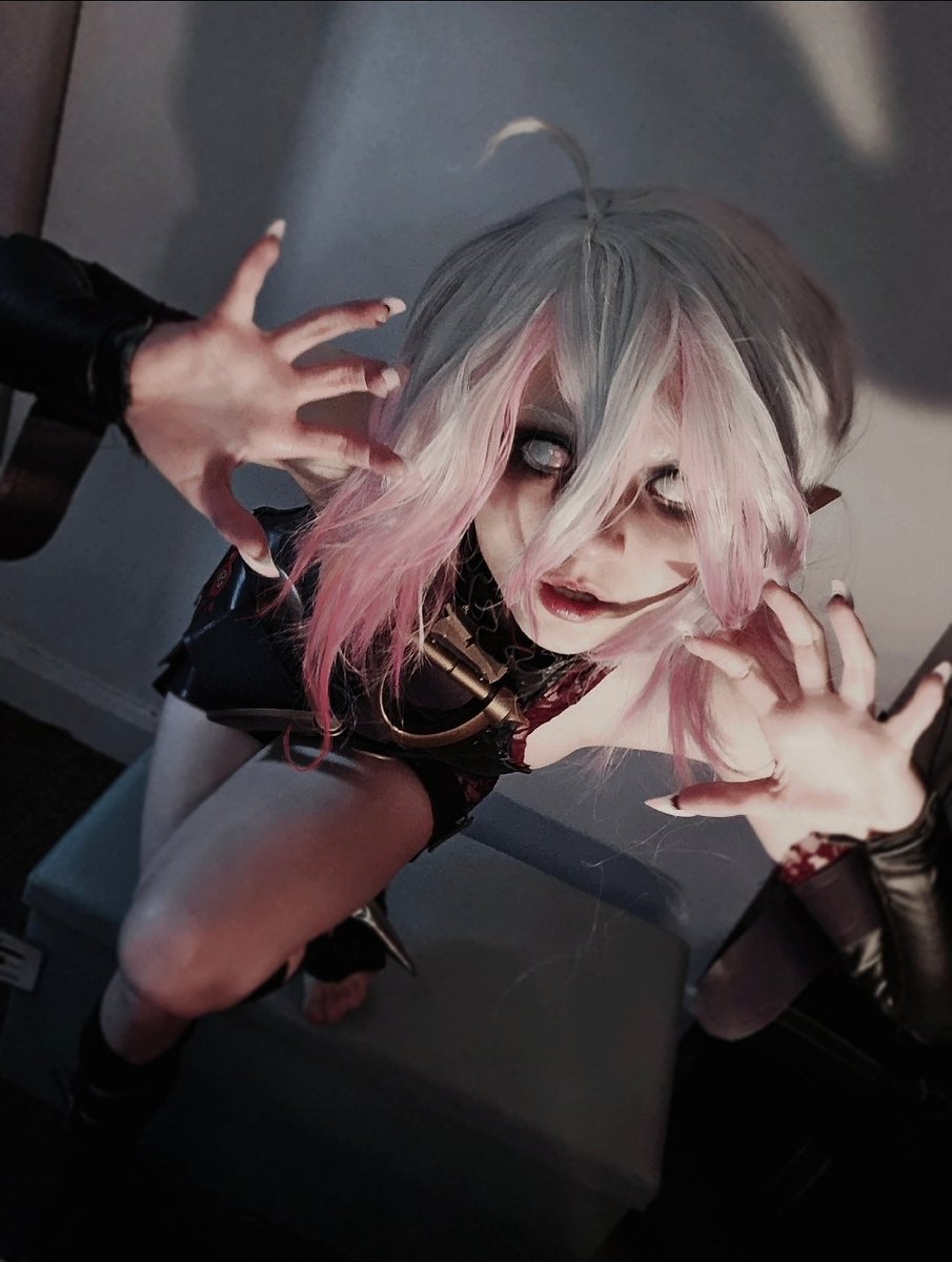 stawbychu's tweet photo. My Briar cosplay because I just found out she was gonna have a new design in 2XKO and now I'm SO SAD GAAAAHHHH
I'm in mourning no one speak to me-
#briar #2xko https://t.co/Ht6w1OLlOB