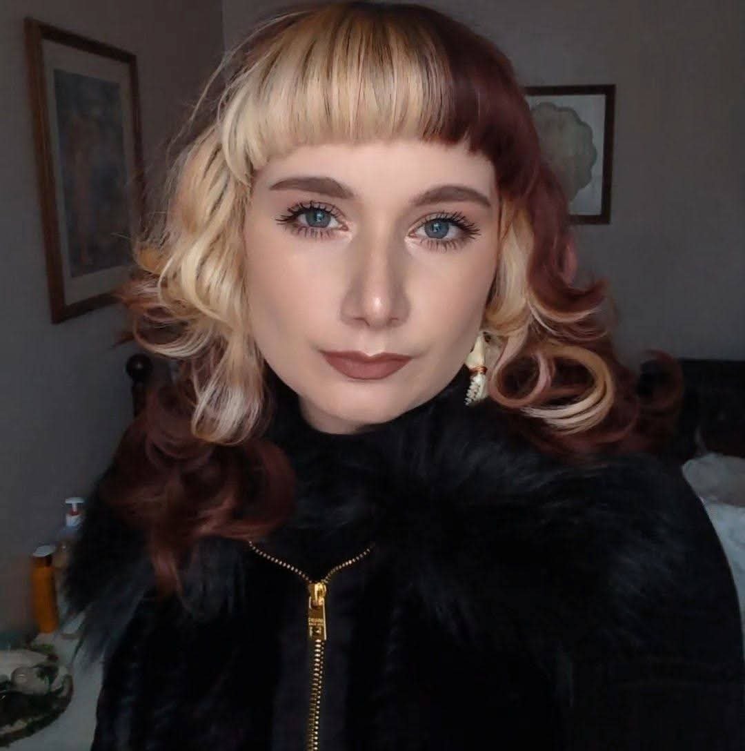 daddysauron_'s tweet photo. Looking #moots 

✧･ﾟ: *✧･ﾟ:*

❀ 30 / 18+
❀ anime
❀ nature / oddities 
❀ the lord of the rings 
❀ horror
❀ I make jewelry out of bones 
#promotwtㅤ https://t.co/HCinHZu9iP