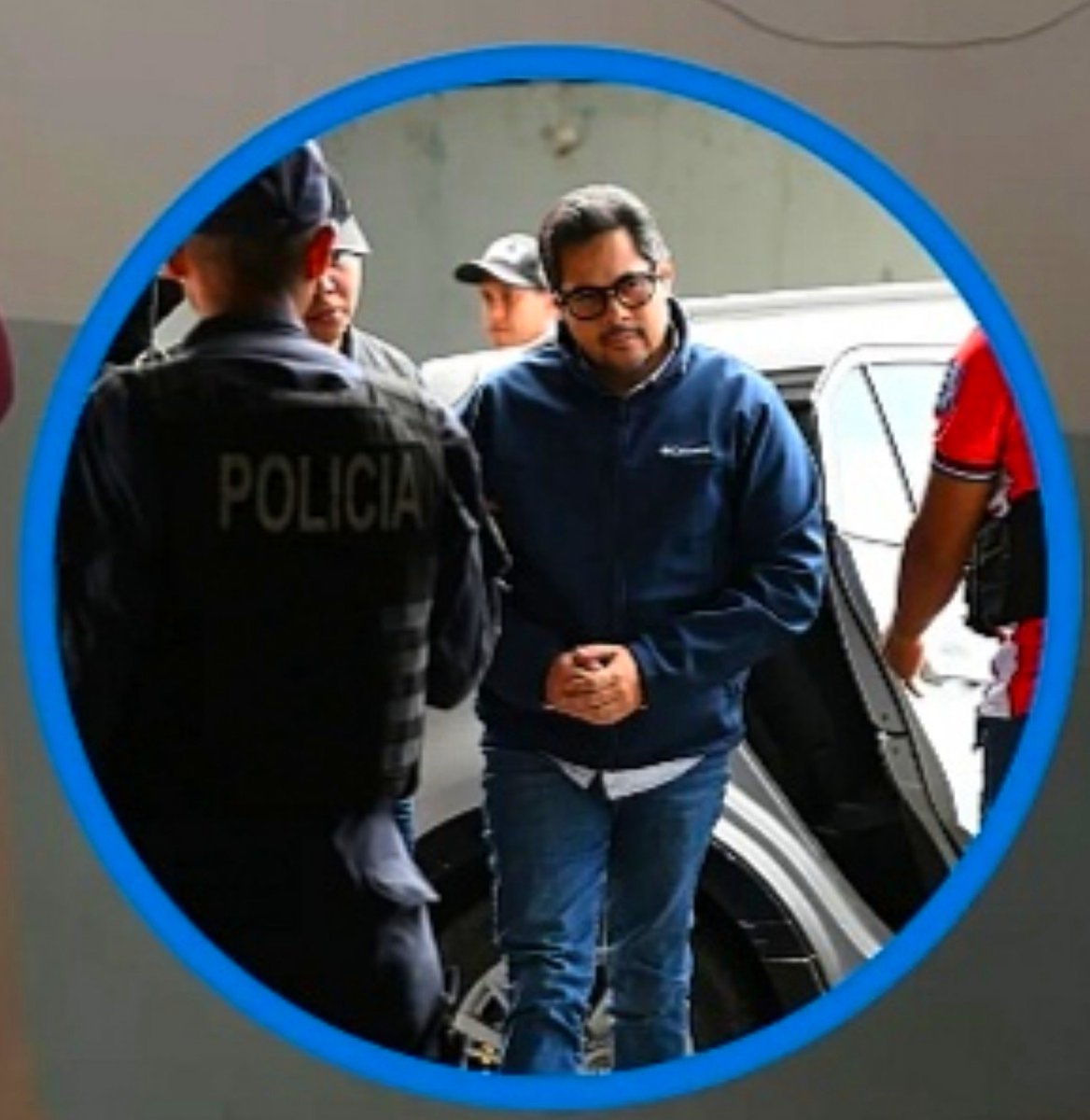 josehidalgo13's tweet photo. ...¡Chuzzzzoo!...al parecer, la cosa se pone color de hormiga para el cangrejo, el poligamo de la DEJEI esta en modo tungara para salir rapido del resort de Tinajitas y no meter una cana a la sombrita, por lavador y secador...🐸🐸🐸 
¡salvese quien pueda!... https://t.co/IuSUaEcUI8