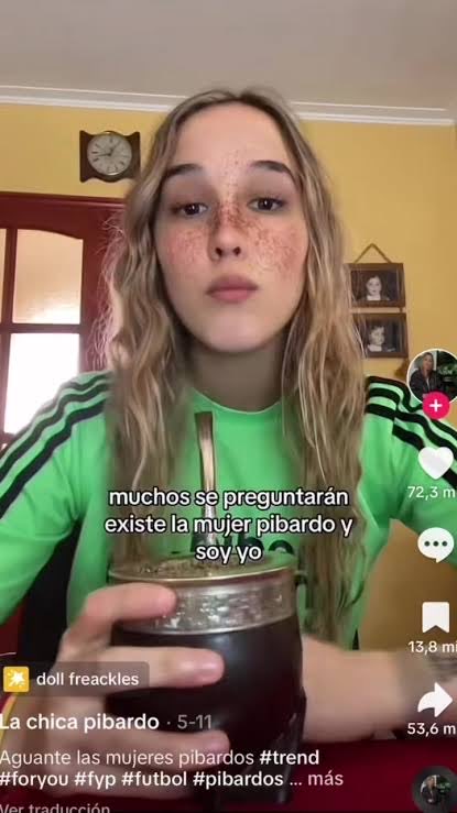 chicacarpincho's tweet photo. Hace más de un mes que mi TL es todo futbol https://t.co/Igm0eA8WBw