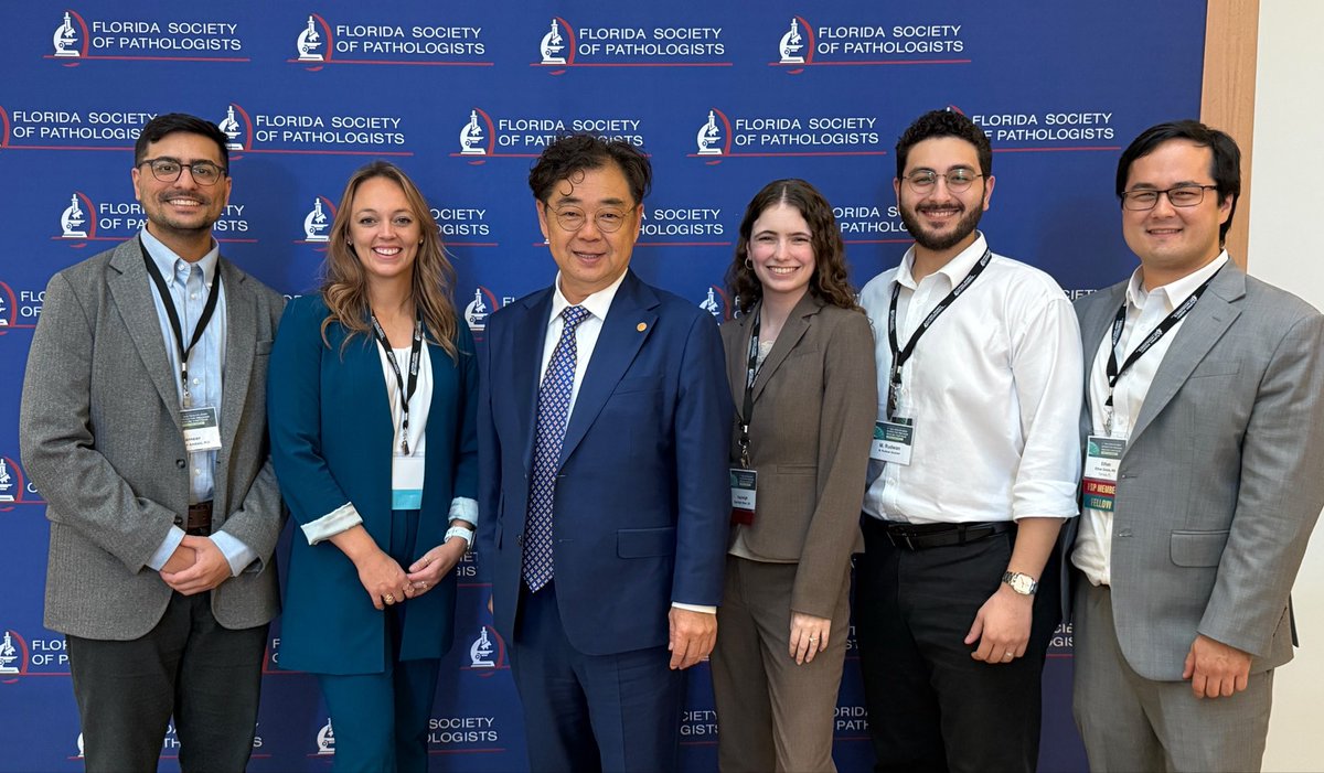 SameerAndani's tweet photo. Thanks @ZhaiJim for talking to us residents @USFpathology about the value of local societies like @FLPathologists to bridge and advocate for pathologists nationwide! He didn’t make us pay for this photo. https://t.co/RSxfSFkxqX