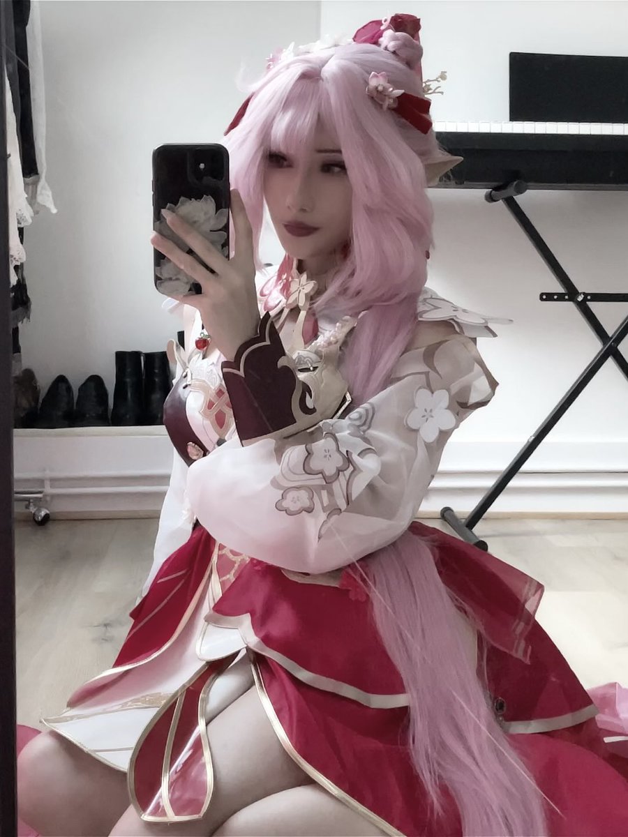 limuiil's tweet photo. elysia mirror pics !! https://t.co/C4BR8NHOFK