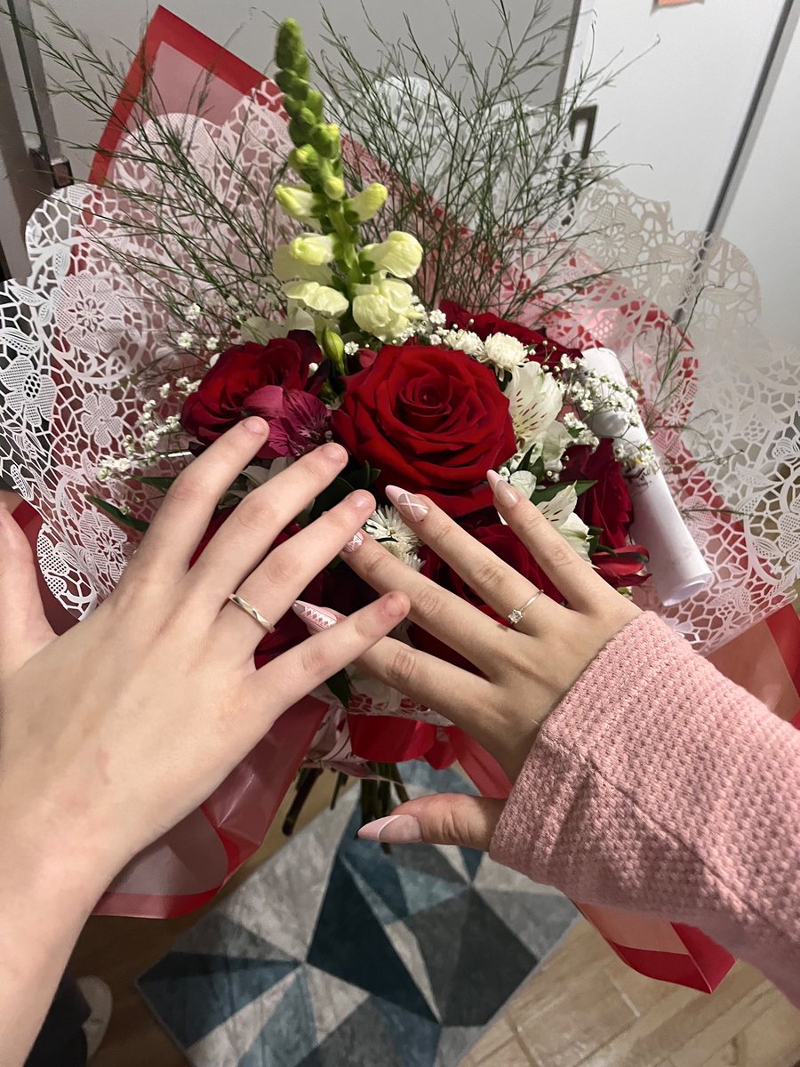 bellswjung's tweet photo. oficialmente “casada” com o amor da minha vida hoje 18:18 🤍 @nightwingisbll https://t.co/IU8lbdu9vd