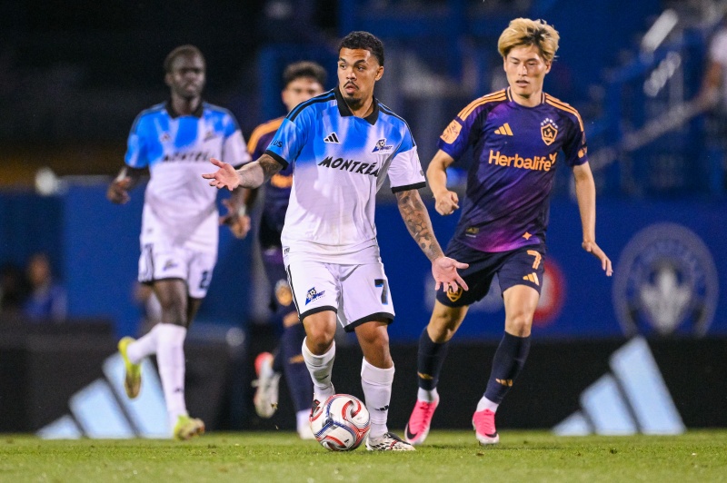 SoccerKingJP's tweet photo. 🇺🇸試合結果⚽️
吉田麻也が華麗なバックヒール弾！　古橋亨梧も出場のLAギャラクシーはドロー
https://t.co/g1bhLZLVd8

🗣️編集部より
「吉田麻也の技あり弾で勝ち越したロサンゼルス・ギャラクシーですが、その後同点弾を許し、モントリオールと引き分けました」 https://t.co/MWu4eL14OE