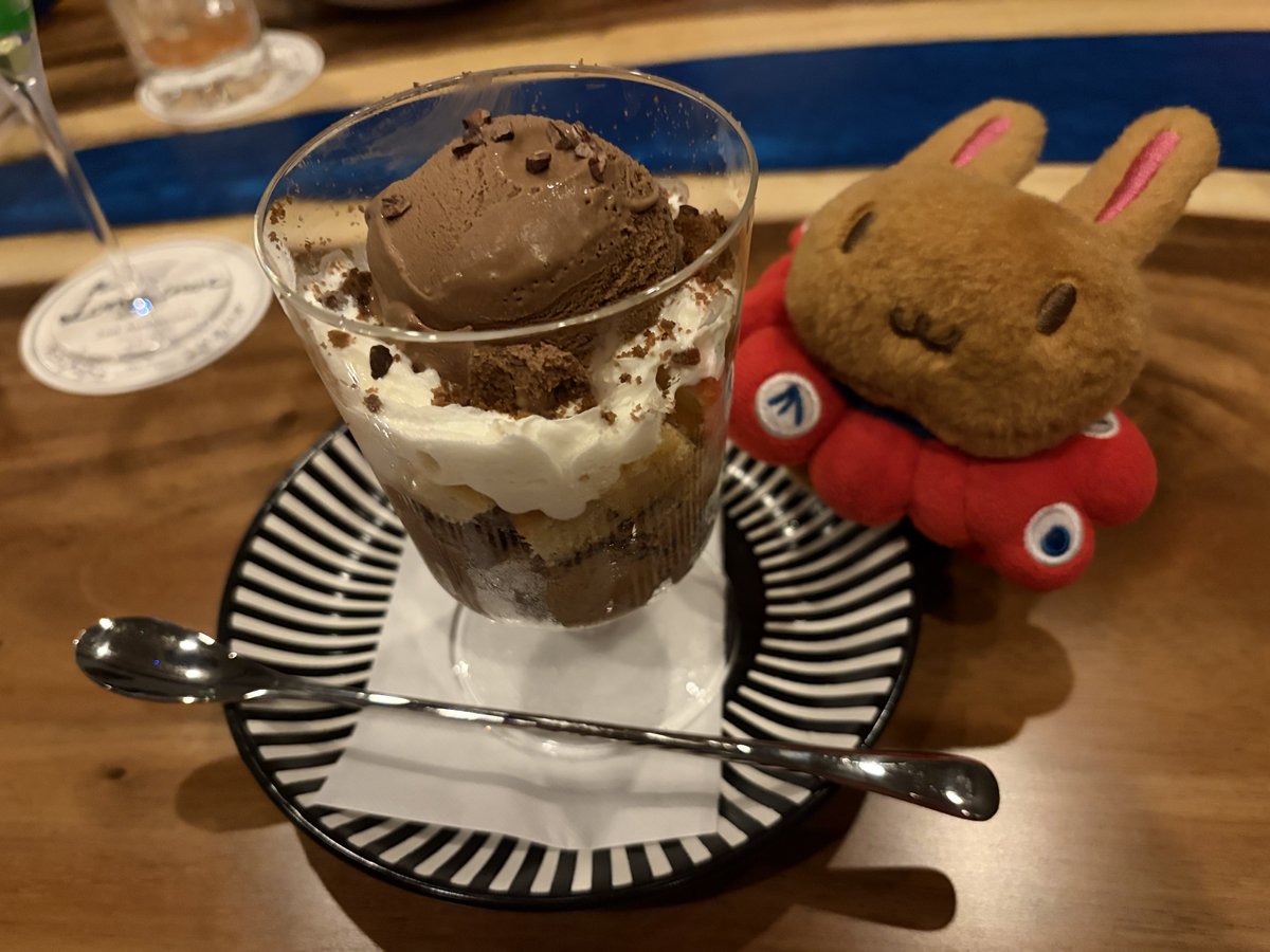 kuoeoe's tweet photo. ゆかりビール🍻と牛タンと夜パフェ。
昨夜は完璧な布陣だったね、みみちゃん🫶

#tt2026_wanpaku https://t.co/nh3Vg7jS6h
