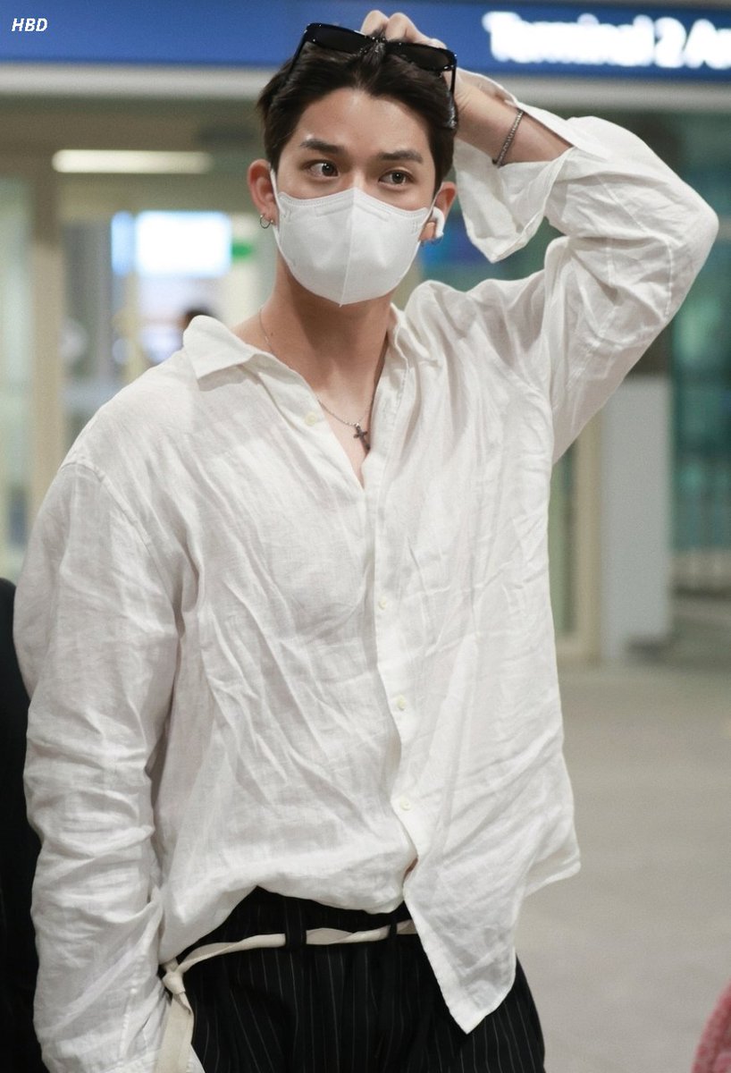 HappyBAEsDay's tweet photo. 260823 입국✈️
🤍
#배진영 #BAEJINYOUNG #ぺジニョン https://t.co/RRMeWKWNct