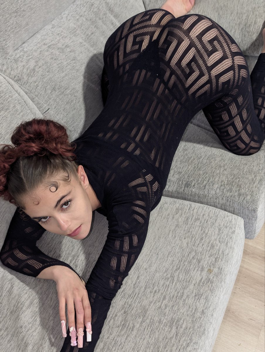TafaaJPG's tweet photo. Me gusta el color negro🖤 https://t.co/9PuXDJDZHy