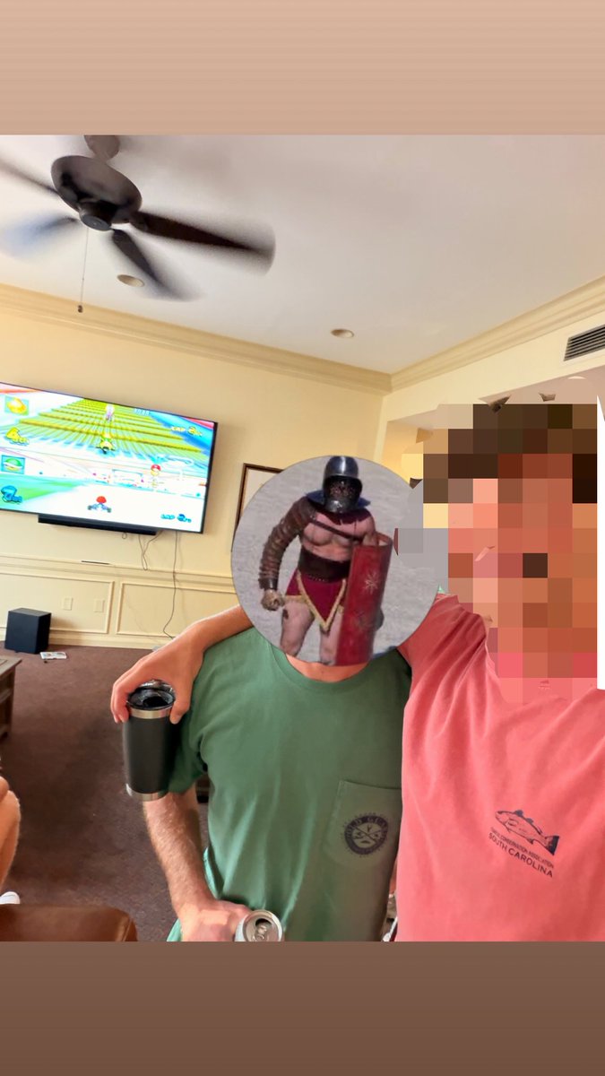 SoftRWhite's tweet photo. This is my friend @Tommy_Beans9 he’s been up for 78 hours. #sillyweek https://t.co/k3feVuW8gP