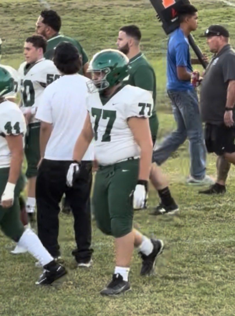rubenkhudyan's tweet photo. Won our first varsity game at North Hollywood by 50-28 yesterday. An overall competitive game and I had an overall good performance. Highlight tape for the game will be posted soon. Ready for the next game!!
#Jesusisking #Godbless #Jesusisgod #Classof2028 #Football #Oline #TE #Lefttackle #Leftguard #Blocking #Granadahillscharter #GHC @latsondheimer @LACitySection @ghctk12
