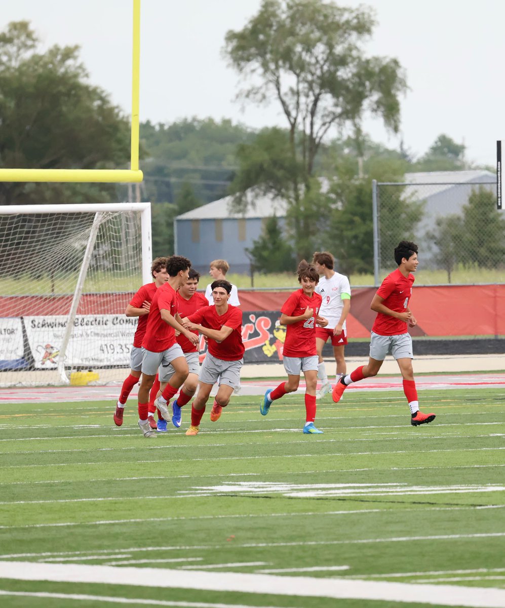 BGBobcatSoccer's tweet photo. Great 2-0 win at home today vs. Eastwood with goals from Derek and Jett! ๐ด๐พโฝ๏ธ #undefeated
Thanks to Amber Gonyer for todayโs game photos! ๐ธ https://t.co/jHsLS62FOT