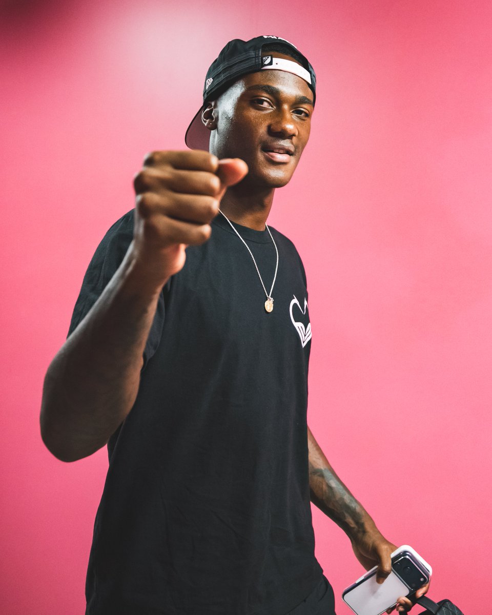 InterMiamiCF's tweet photo. We’re here 💗 https://t.co/S9SsSIWc1z