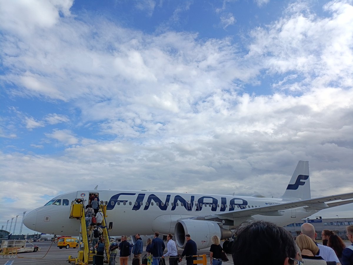 Hidetaka_AS's tweet photo. ヘルシンキで機体トラブルと変更で遅延にあいましたが金曜日よ夜に日本へ戻りました。
湿度がなかなかキツイです💦 https://t.co/OCMlqPZPBd
