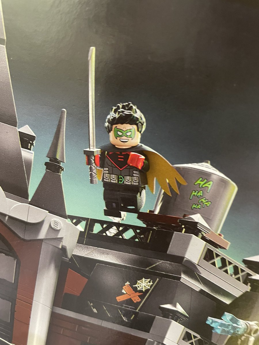 chuunibin's tweet photo. damian lego and jon superbear ☺️ https://t.co/6WzrOFTrms