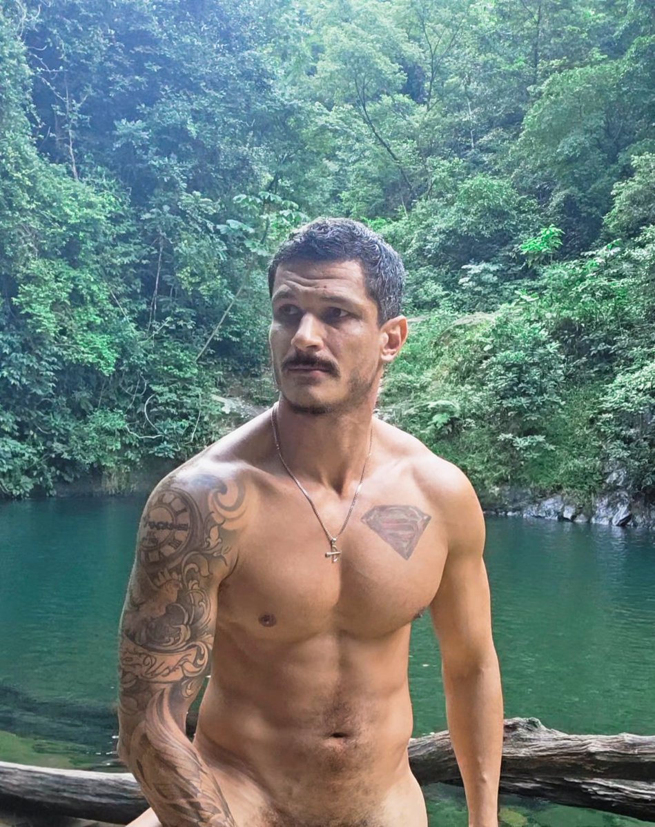 rafael_lemes_mg's tweet photo. Assim me sinto conectado ao meio🌿🍀🍃 https://t.co/JTYTZs5DAK