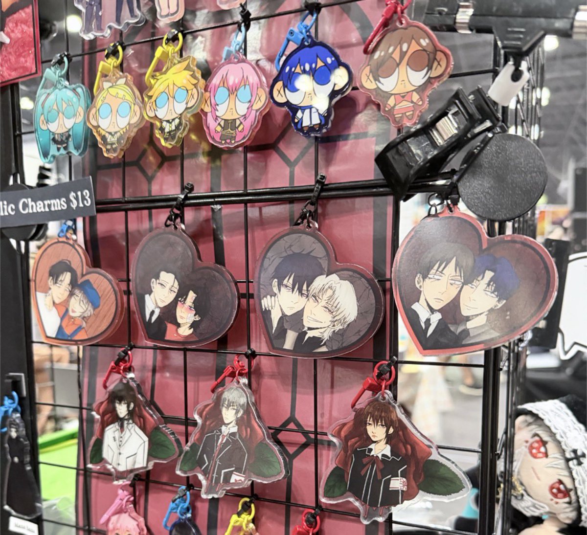 biiinghe's tweet photo. more unchanged man art and some other BL art in artist alley 😌 https://t.co/OtdTDzProI