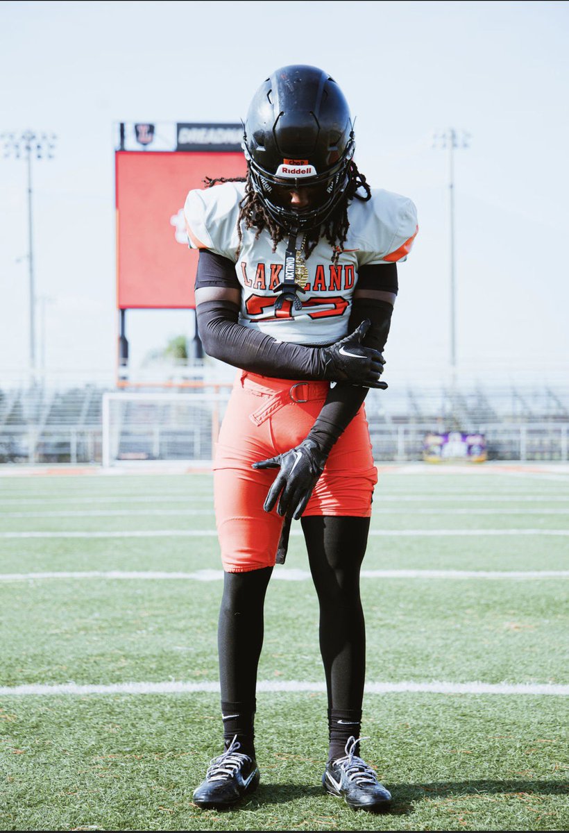 TravorisBlack23's tweet photo. This the year🖤🧡 @Andy_Villamarzo @ahmadblack35 @DylanOliver23 @coachhenn12  @H2_Recruiting https://t.co/f6X7lDMjAg