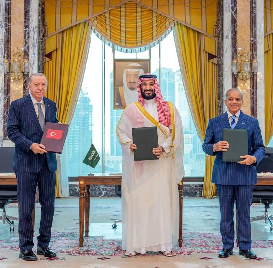 MarioNawfal's tweet photo. 🇮🇷🇸🇦 Iran claims it was invited to join the Saudi, Turkish and Pakistani defense pact

-Mehdi Rahimi, who runs Iran's parliamentary news agency, told Al-Mayadeen that Tehran received an invitation

-The Mecca Joint Defense Agreement was signed August 7 by Mohammed bin Salman, Erdogan and Shehbaz Sharif, treating an armed attack on one as an attack on all

-Pakistan's foreign minister has said it is purely defensive and open to others willing to uphold its principles

-No confirmation from any of the three signatories

Consider what the claim being plausible tells you. 

A pact anchored by America's oldest Gulf ally, a NATO member, and a nuclear power might have room for the country Washington is sanctioning into the ground. 

Riyadh joined US strikes on Iranian proxies three weeks ago. Now nobody's denying the invitation.

If there's anything to it, the Gulf is hedging toward a security order where Iran is inside the tent and America guards the door of an emptier one.

Even as pure Iranian information warfare, the message is aimed at Washington: your allies answer our calls now too.

Source: Al-Mayadeen / Writer: Daniel