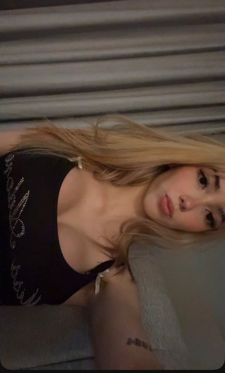 HazelThorne_'s tweet photo. not to be a slut, but I just wanna keep your picture in my wallet https://t.co/mpyXu7Eng2