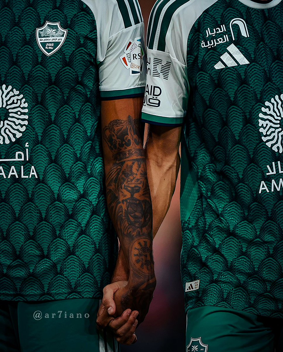 AR7IANO's tweet photo. شعار هذه المرحلة .. شعار كل اهلاوي

WE WILL MOVE FORWARD TOGETHER… ONE HAND… ONE TEAM!☝🏻⚪️🟢

@ivantoney24 , @edou_mendy_
@Merihdemiral , @ibanez41oficial
@EduardSpertsyan , @w_galeno90
@Frr42_ ، @Nayef_masoud
@Zakaria12h , @radef20_ ، @zeyad_j30
@alsanbi_1  @mrr7_  @M291895974 https://t.co/yGBia5Wd5z