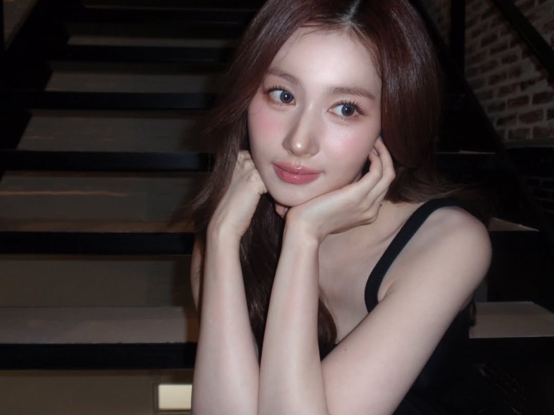SubjectKpop's tweet photo. Sana's Instagram update

https://t.co/GOf063r1hK https://t.co/KBf1mDn7Jn