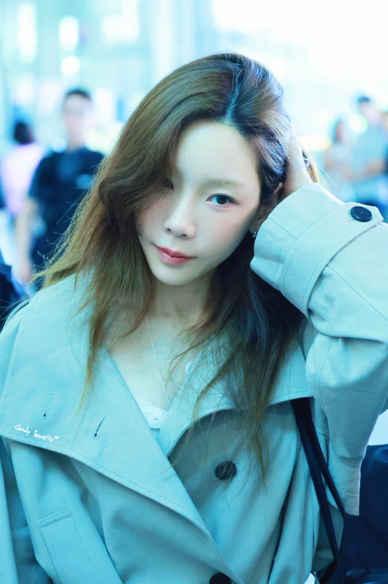Candy_Jewelly's tweet photo. 260823 ICN🛫
☺️
#태연 #TAEYEON https://t.co/Lf68e4t9Uc