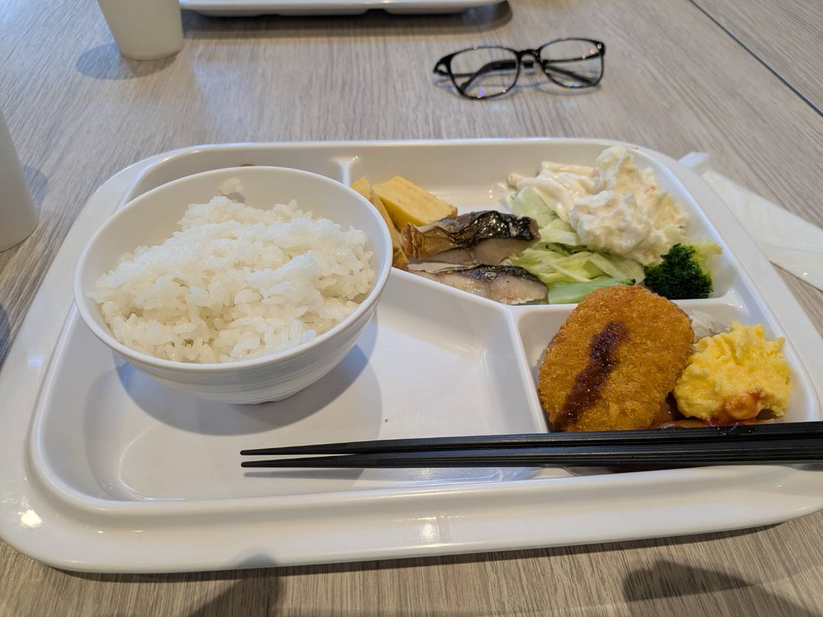 mikenekosou's tweet photo. 富士宮で一泊。大きな街ではありませんがホテルは外国人比率が高いです。なんでかなぁ？もしかして富士登山??? https://t.co/ov9yh0dMOH