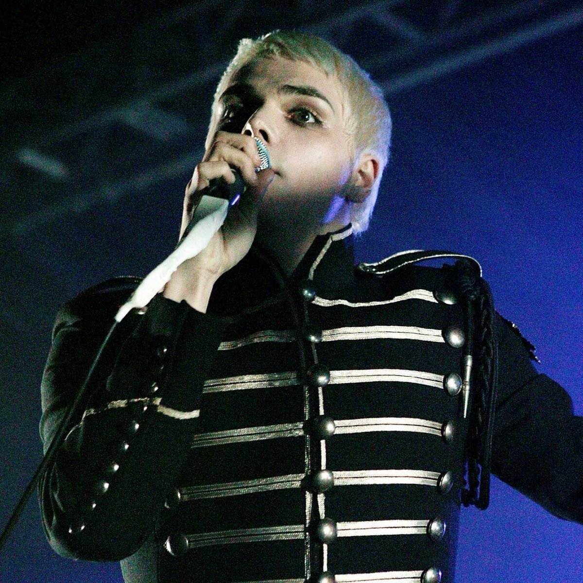 gorebugs's tweet photo. aug 22, 2006                            aug 21, 2026
the first show                            the latest show
mcr performed                         mcr performed
as the black parade                as the black parade https://t.co/BEzy73Y0lj